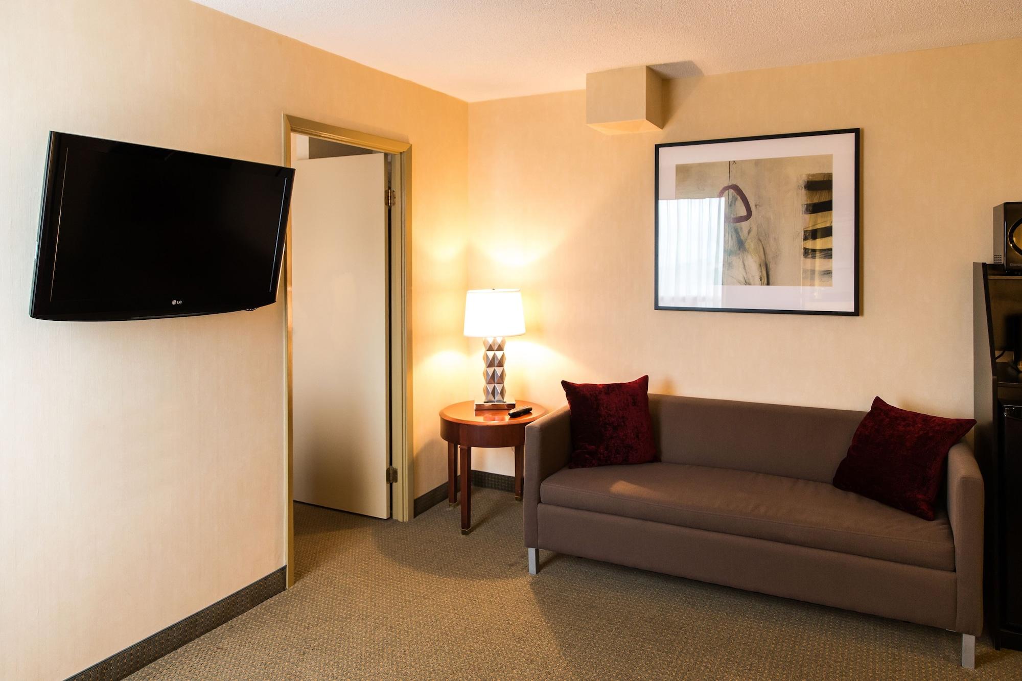 Courtyard By Marriott Kitchener Hotel Bagian luar foto